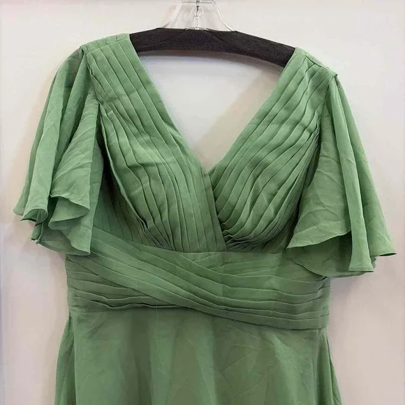Fashion Size M Green Used Dress - Picture 2 of 5